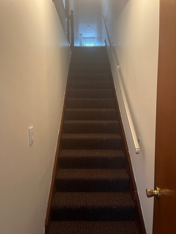 Photo - 115 Upham St