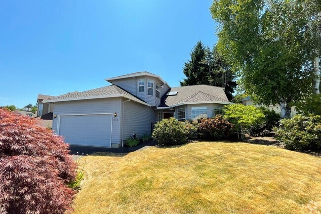 Building Photo - Gorgeous Beaverton home available with att...