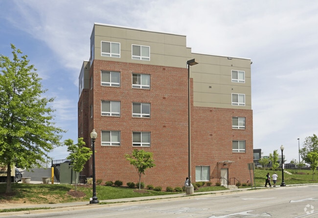 Photo - Visionary Square