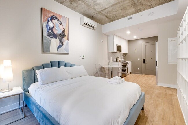 Photo - 742 Rue William Unit FL1-ID1254788P