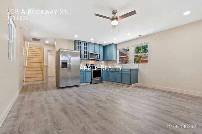 Photo - 218 W Rockway St