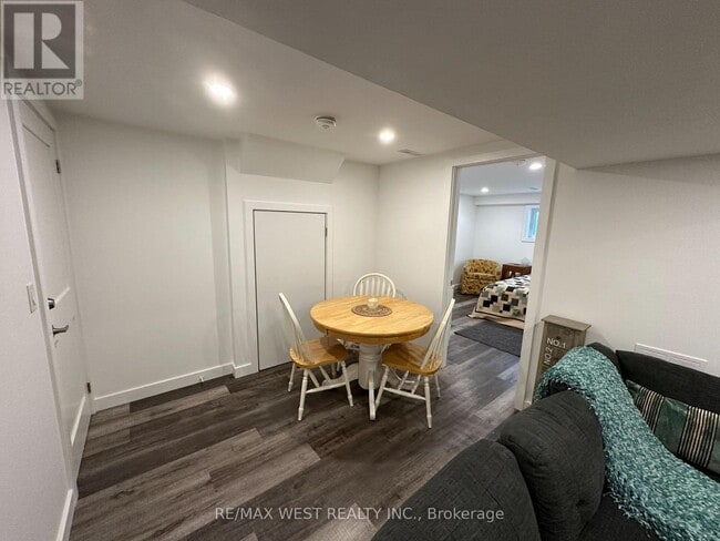 Photo - 237 Mullen Dr