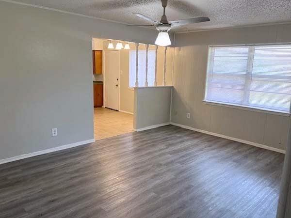 Photo - 806 Phillips Dr