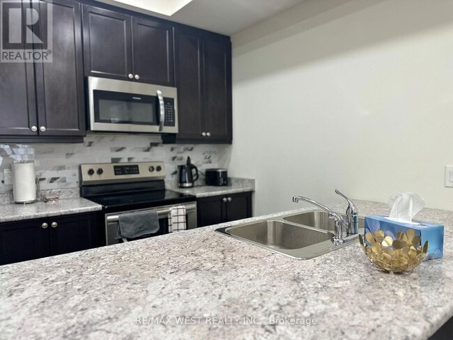 Photo - 25 Heron Park Pl
