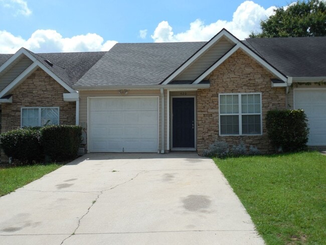 Building Photo - 420 Northrop Pl
