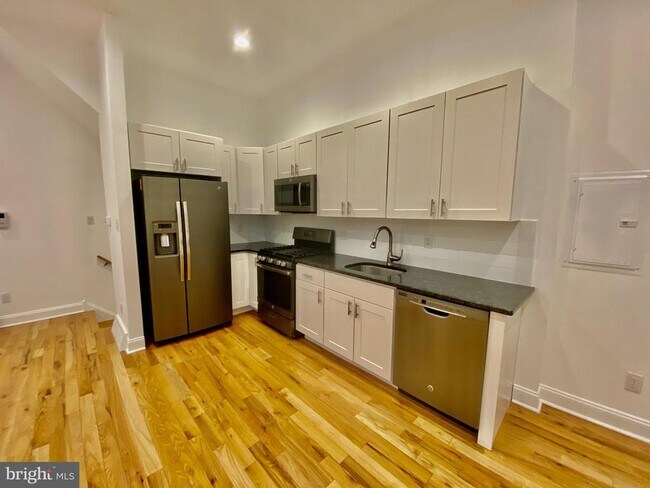 Photo - 1640 Jackson St Unit 1ST FL REAR