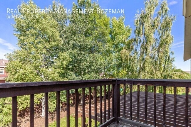 Photo - 971 Longbow Ln
