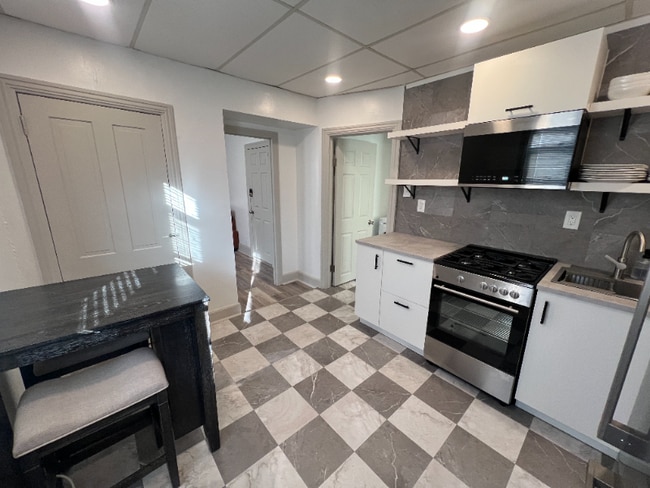 Photo - 513 E Montgomery Ave