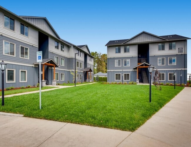 Building Photo - Hazel Hollow Unit 135-203 Rental