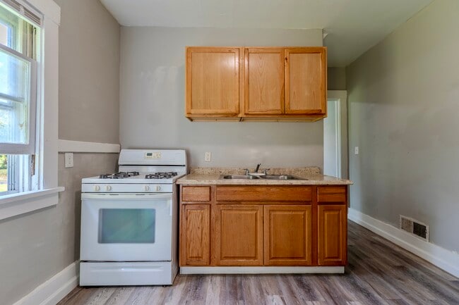 Photo - 397 Murray St