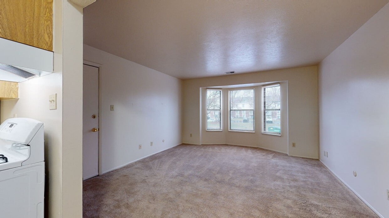 Photo - Hickory Village Apartments