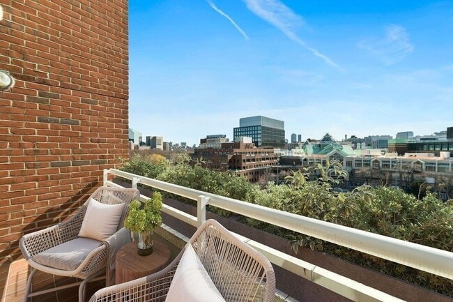 Photo - 4 Canal Park Unidad 701