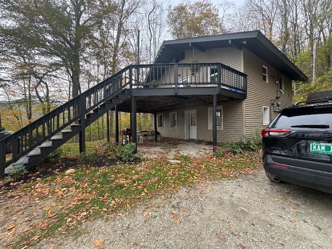 Photo - 737 Barrows Towne Rd Unit Downstairs