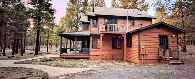 Photo - 438 Laramy Ln