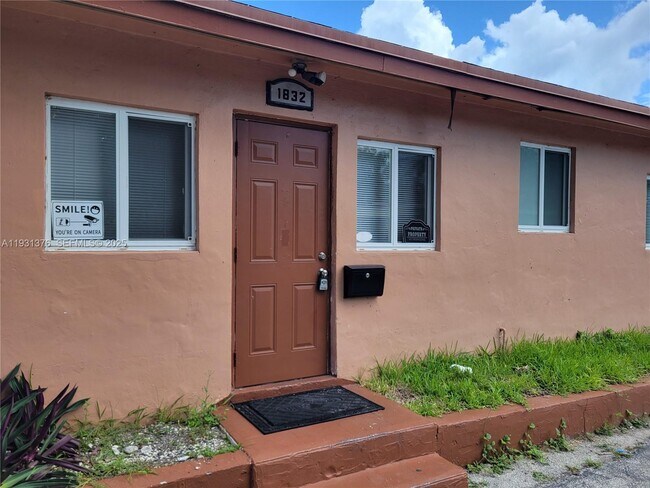 Photo - 1830 Monroe St Unit 1832