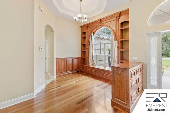 Photo - 24 Prince Eric Ln