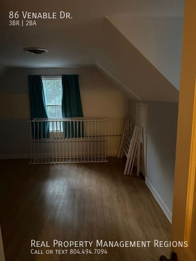 Photo - 86 Venable Dr