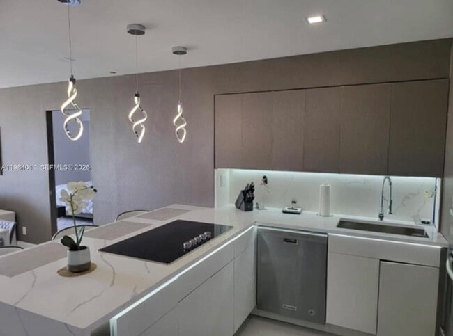 Photo - 20379 W Country Club Dr Unidad 1038