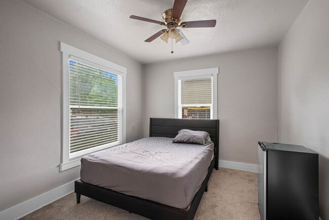 Photo - Students Welcome! Spacious 4 Bedroom Home Near CSU