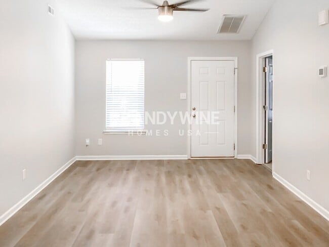 Photo - 1735 Thriftwood Dr