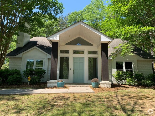Building Photo - Spacious and updated 4Bedroom Home in Auburn