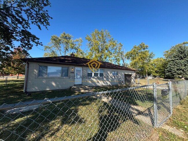Photo - Charming Ranch On a Corner Lot in Anderson, 2 Bedroom, 1 Bathroom with Attached Garage Available ...
