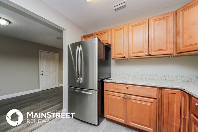 Photo - 660 McKinley Ct