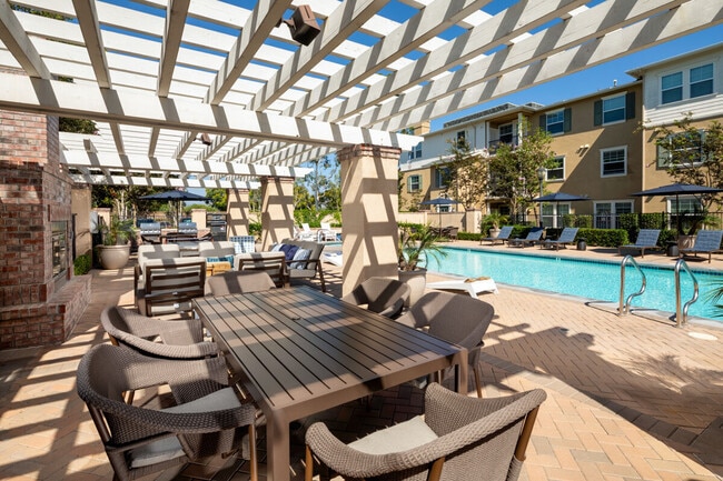 Coventry Court Luxury Senior apartments — community photo