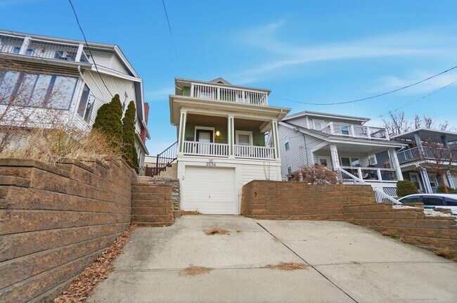 Photo - 2 Bed 2 Bath in Oakley!