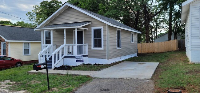 Building Photo - 106 Taylor St Rental