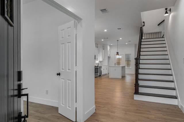 Photo - 406 Wolfe St