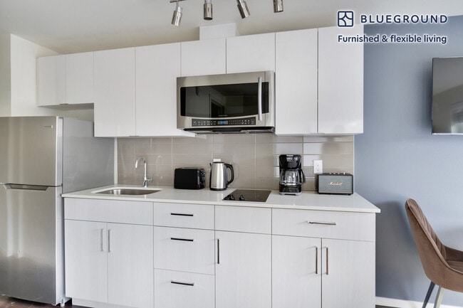 Photo - 5001 Brooklyn Ave NE Unidad FL2-ID919