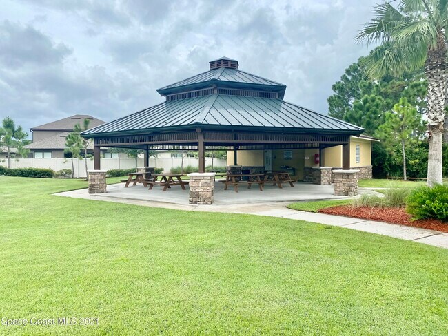 Photo - 760 Fiddleleaf Cir