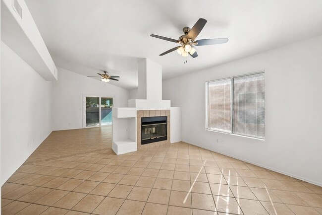 Photo - 8080 N Tackroom Ln