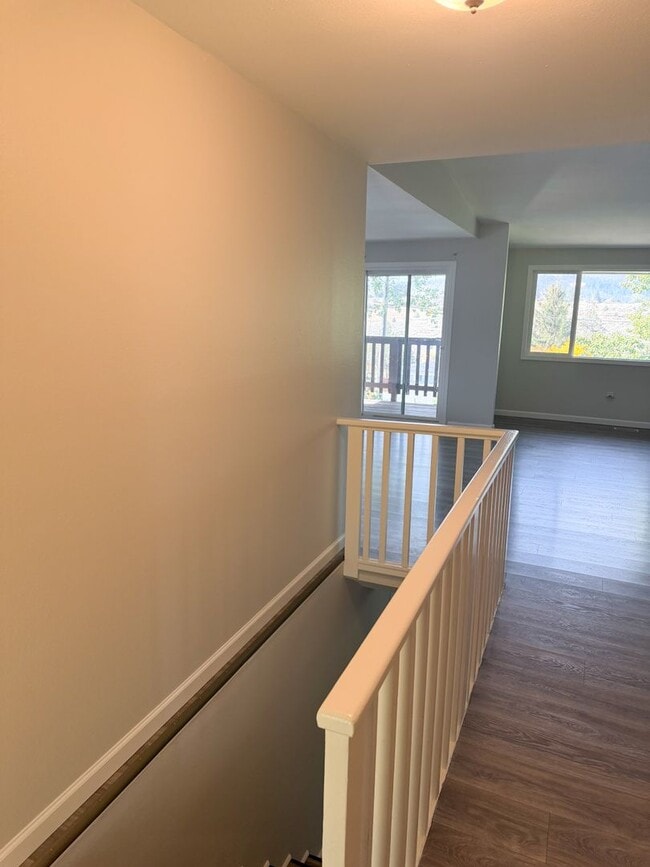 1946 N Eldorado Ave
