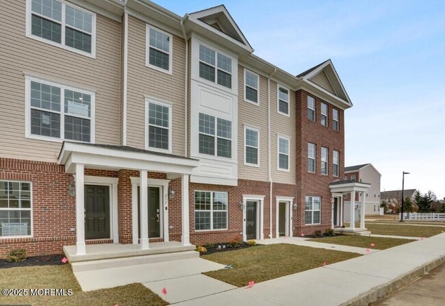 Photo - 211 Kramer Ct Townhome