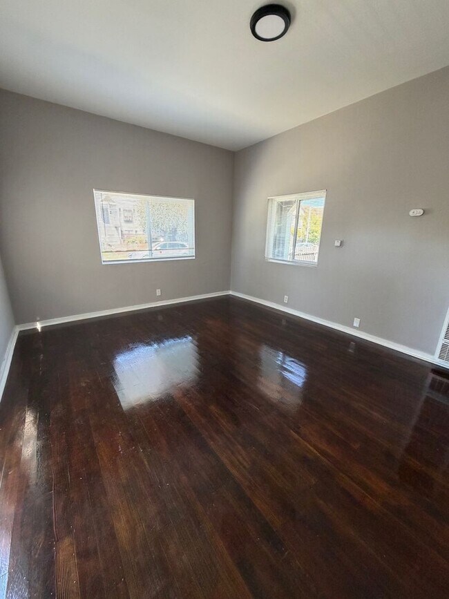 Photo - 3 Bedroom, 2 Bath Unit Unit A (Lower)