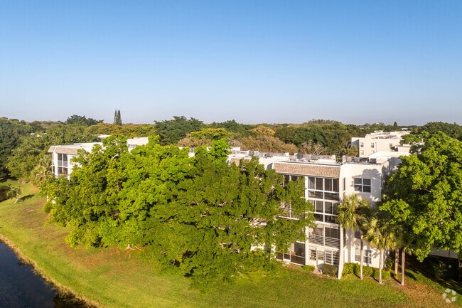 Photo - Lagoon Place