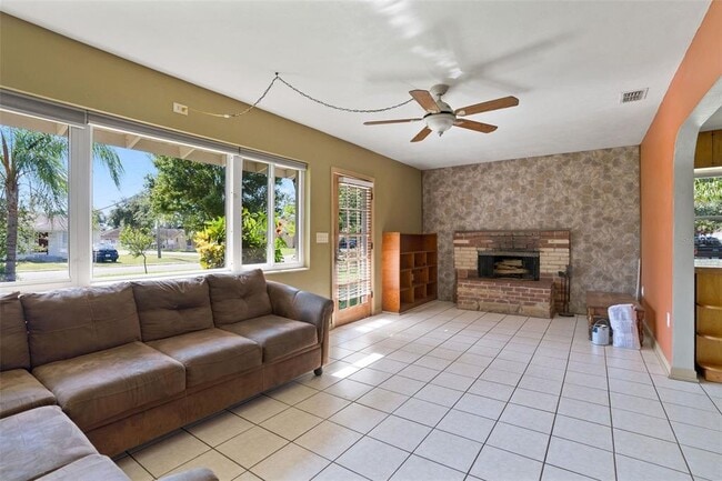 Photo - 7195 65th St N