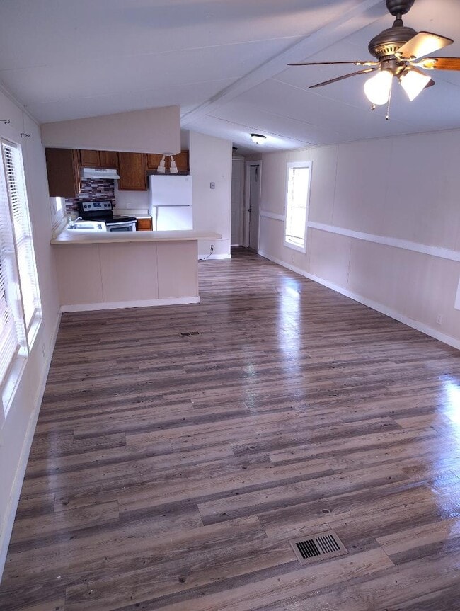 Photo - 6538 Hacklebarney Dr