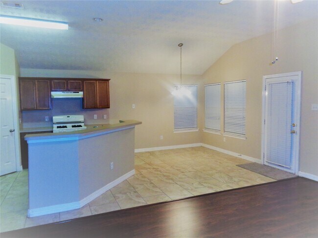 Photo - 19017 Hammer Ln