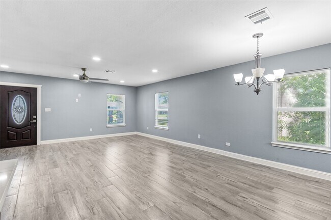 Photo - 3853 Rosedale St