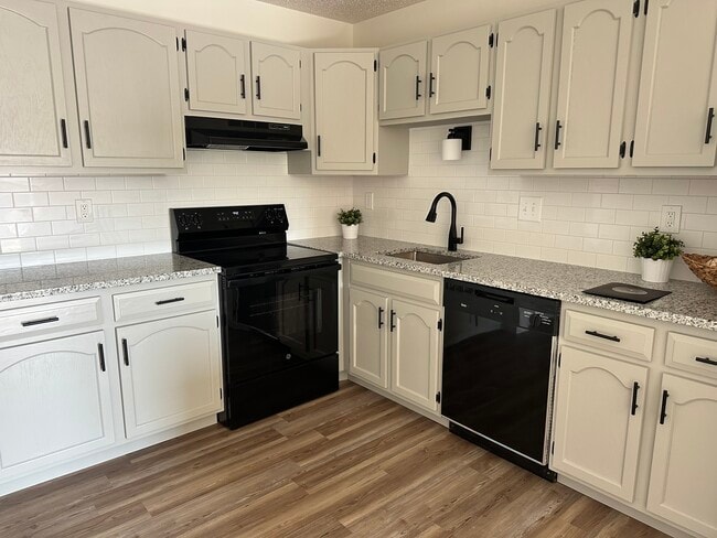 Photo - Westmoor Place 601 Unit 9