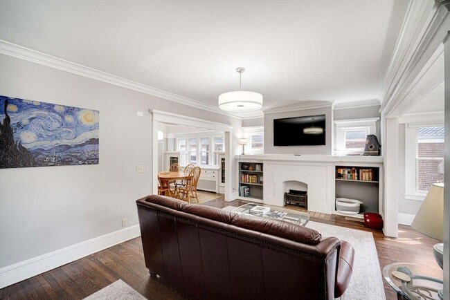Photo - 3924 N Maryland Ave