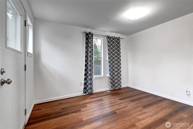 Photo - 4180 244th Pl SE