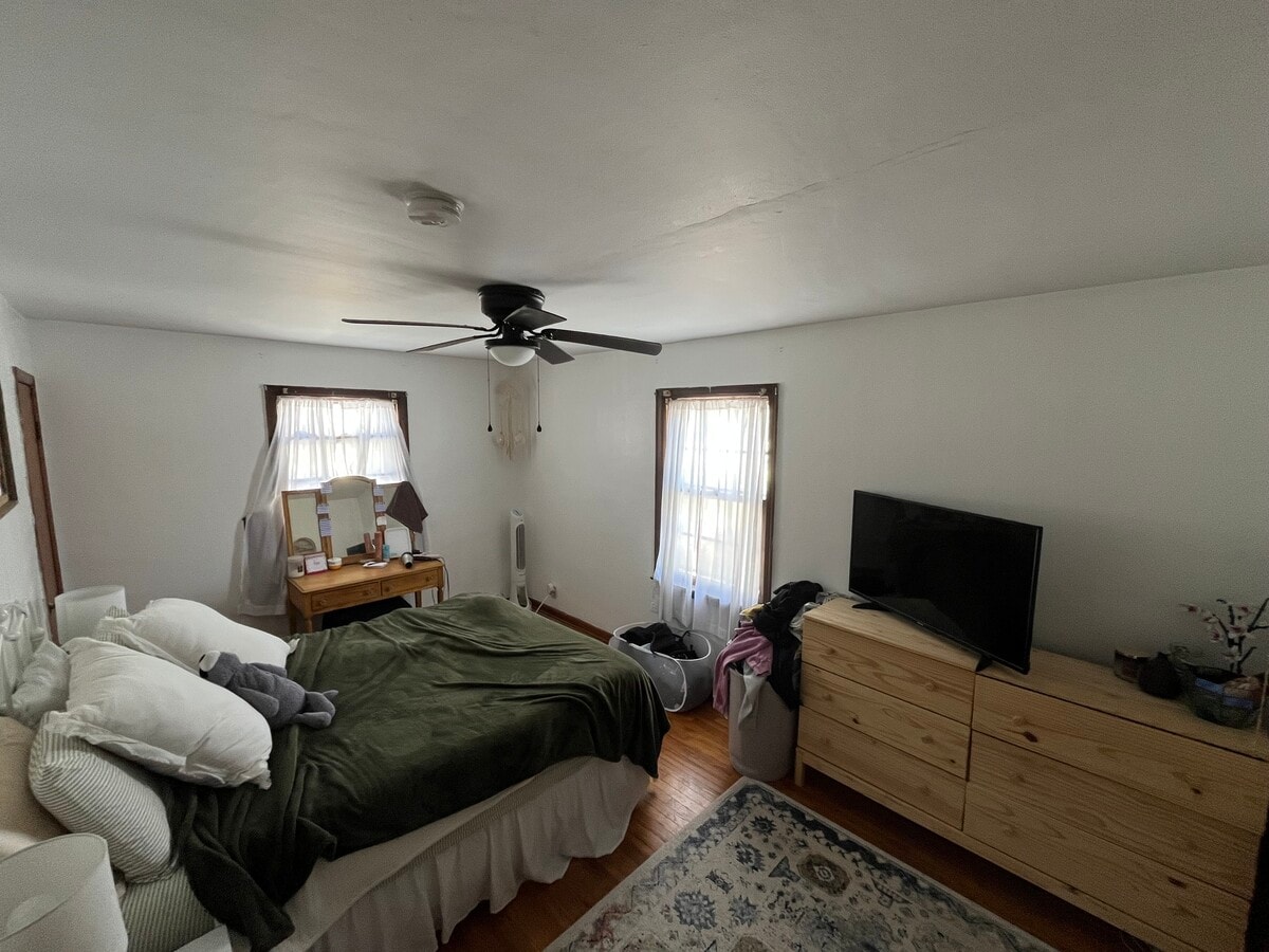 Photo - 805 W Ashland Ave