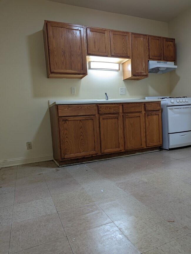 Photo - 1311 W Madison St Unit 11