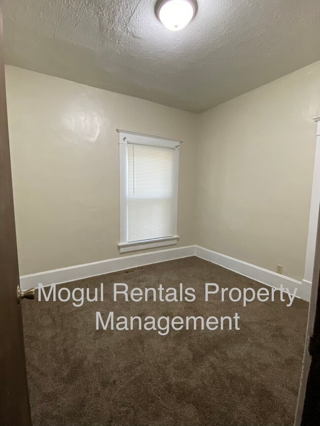 Photo - 1340 S Market St