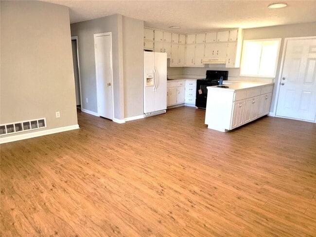 Photo - 4042 Jodeco Rd