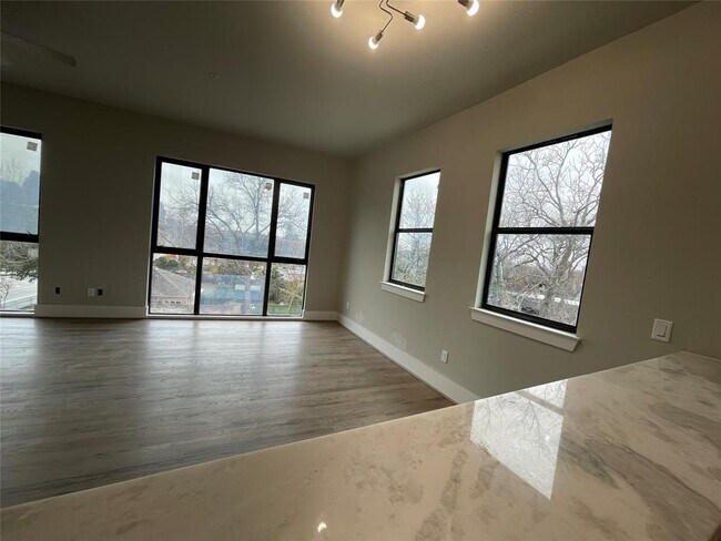 Photo - 2727 Houston Ave Unidad 206